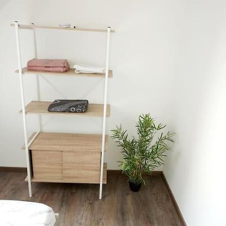 T2 Cosy Vieux Montlucon Apartment Bagian luar foto